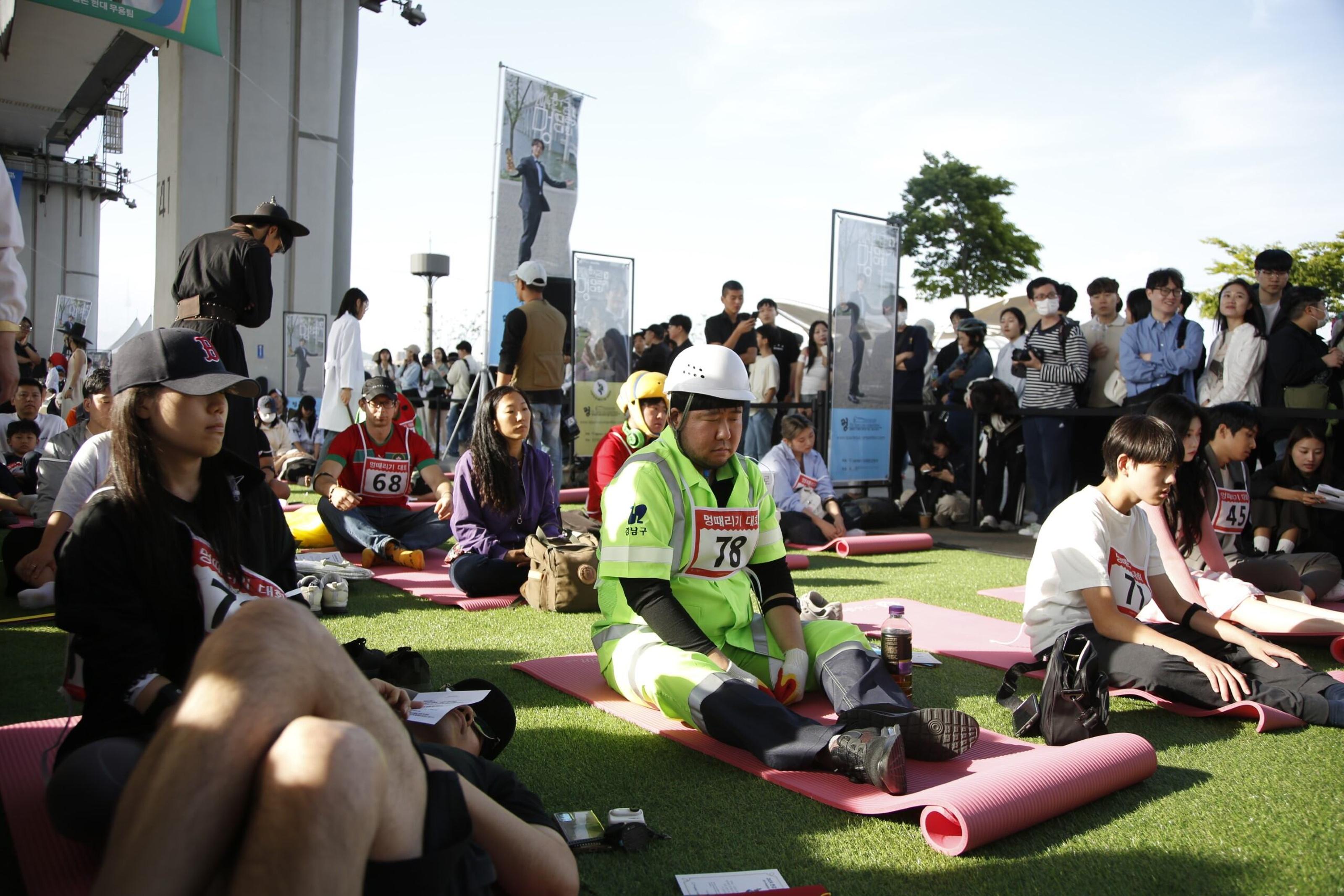 Space-Out Competition by Woopsyang