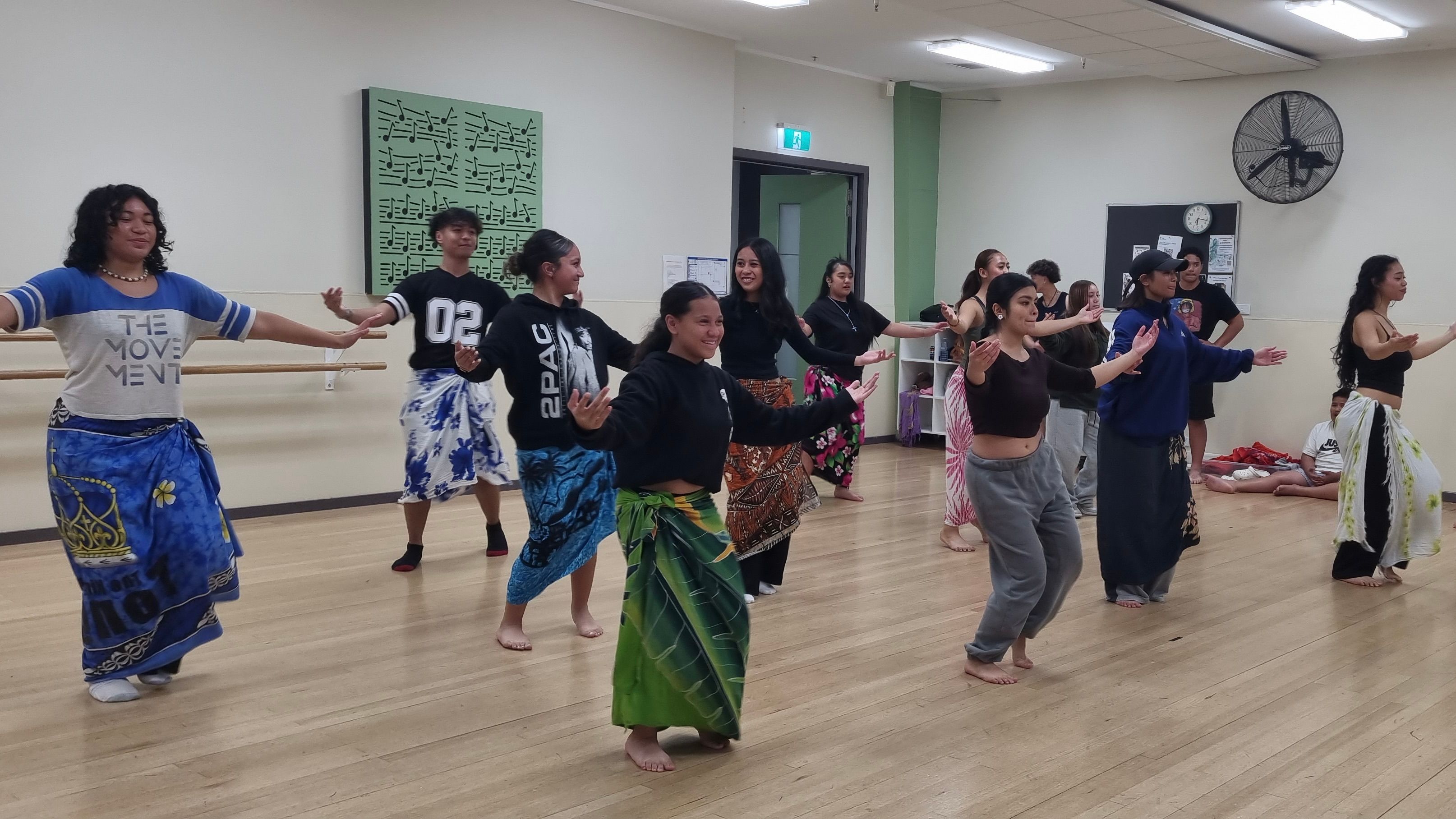 RISING: PROGRAM GUIDE : Plan your dance class