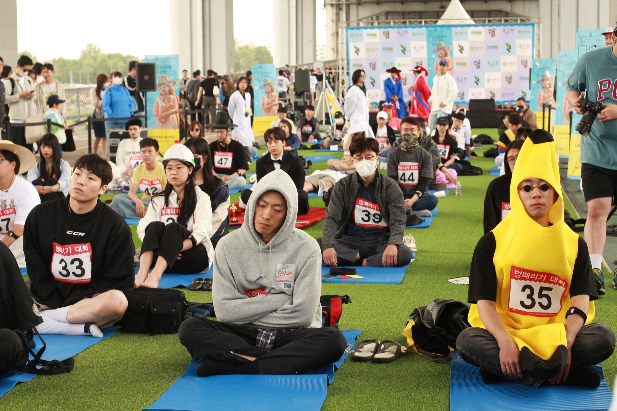 Space-Out Competition by Woopsyang