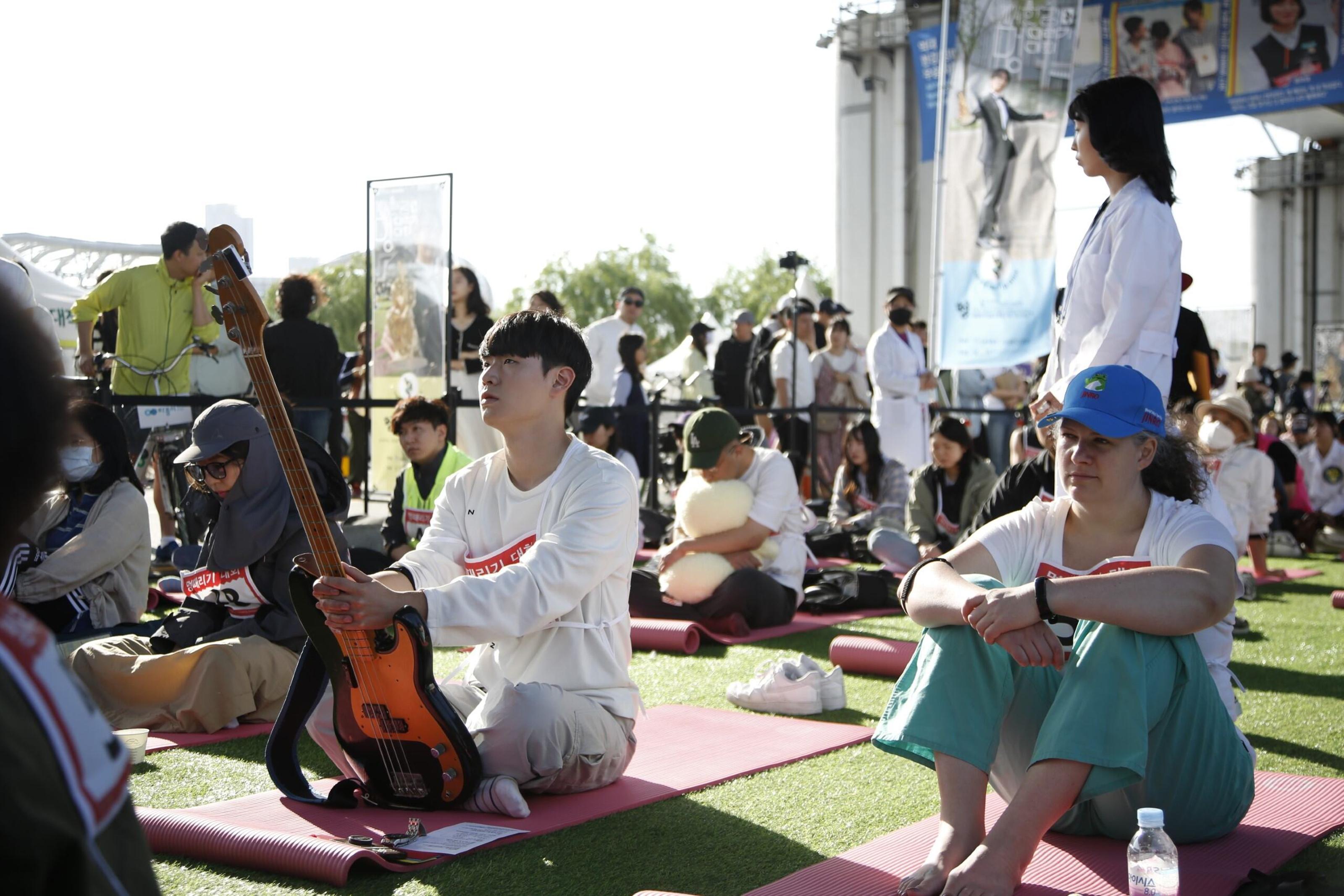 Space-Out Competition by Woopsyang